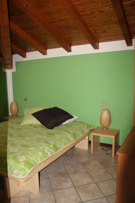 Pianello Del Lario Veranda Beach Apartment חדר תמונה