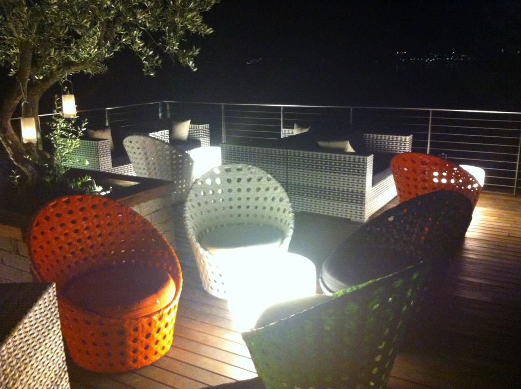 Pianello Del Lario Veranda Beach Apartment מראה חיצוני תמונה
